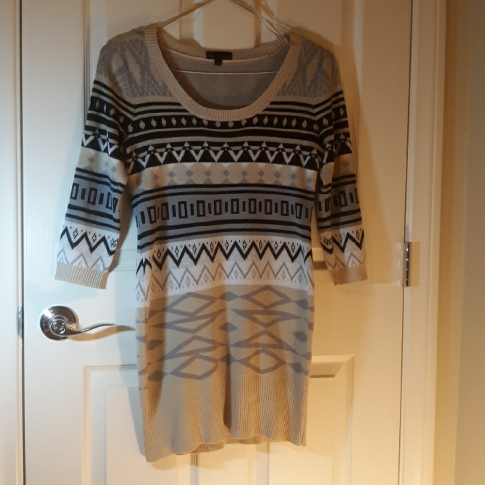 🎉🎉Multi pattern knit dress🎉🎉